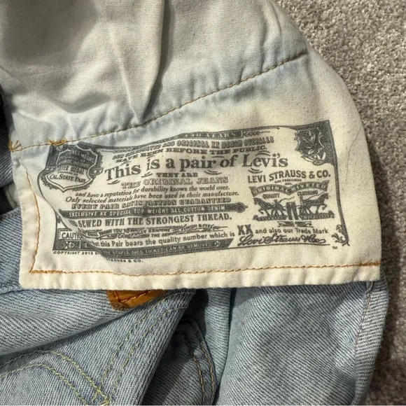 Levi’s 501 Vintage Styled Light Blue Distressed Denim Women’s Shorts 29” waist - Picture 9 of 14